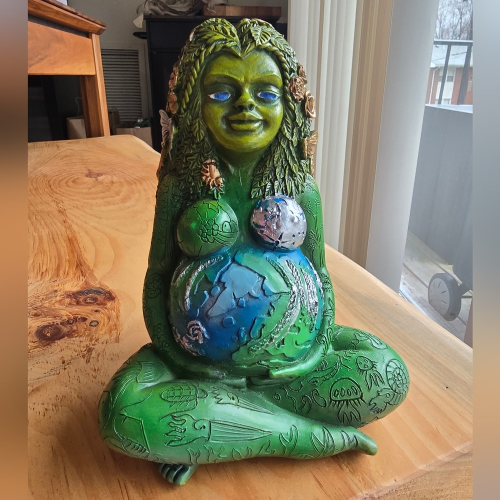 Mother Earth / Gaia Statue